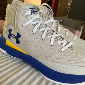New UA SC 30 Men’s basketball sneakers